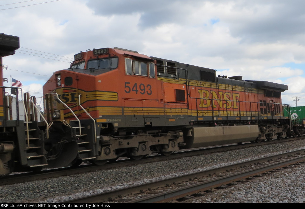 BNSF 5493